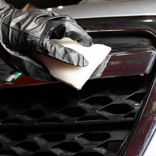 How to Apply Water Spot Remover on a Car Step by Step