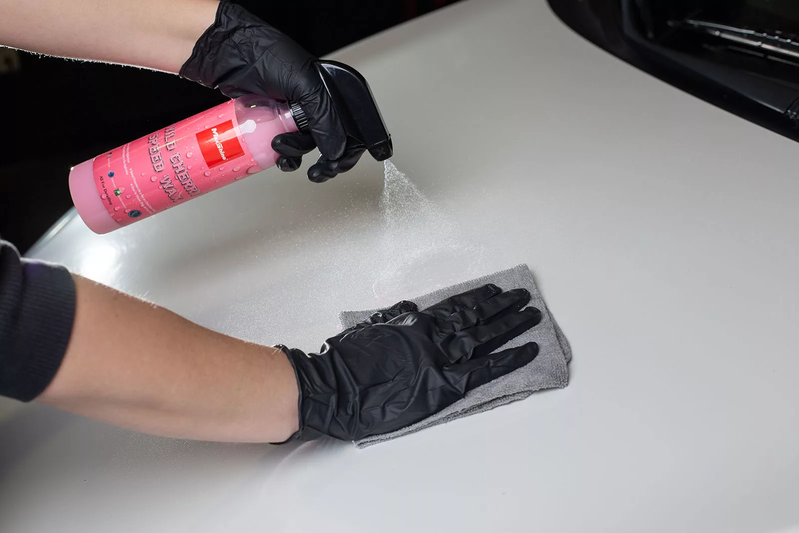 Paint Protection - MaxShine Spray Speed Wax Application